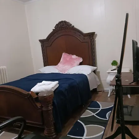 Fada Guest House 281 Ridgewood Ave Newark, New Jersey Near Ewr Airport